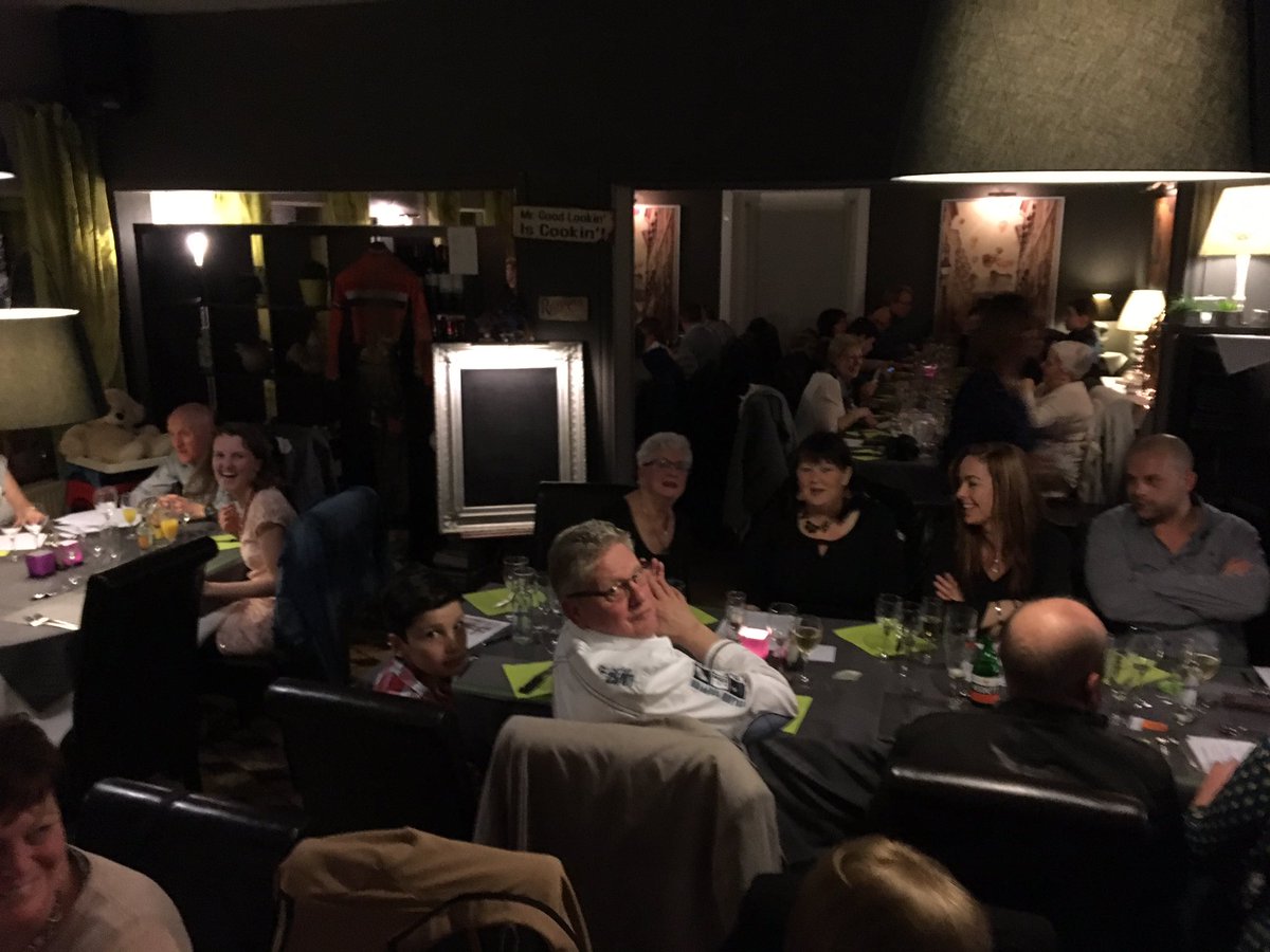 larsvanderhaar's tweet photo. Jaarlijkse etentje met de fanclub! Super gezellig. Geweldige mensen! Ook degene die er niet konden bij zijn! Iedereen bedankt voor de steun! https://t.co/00AlFWnJzR