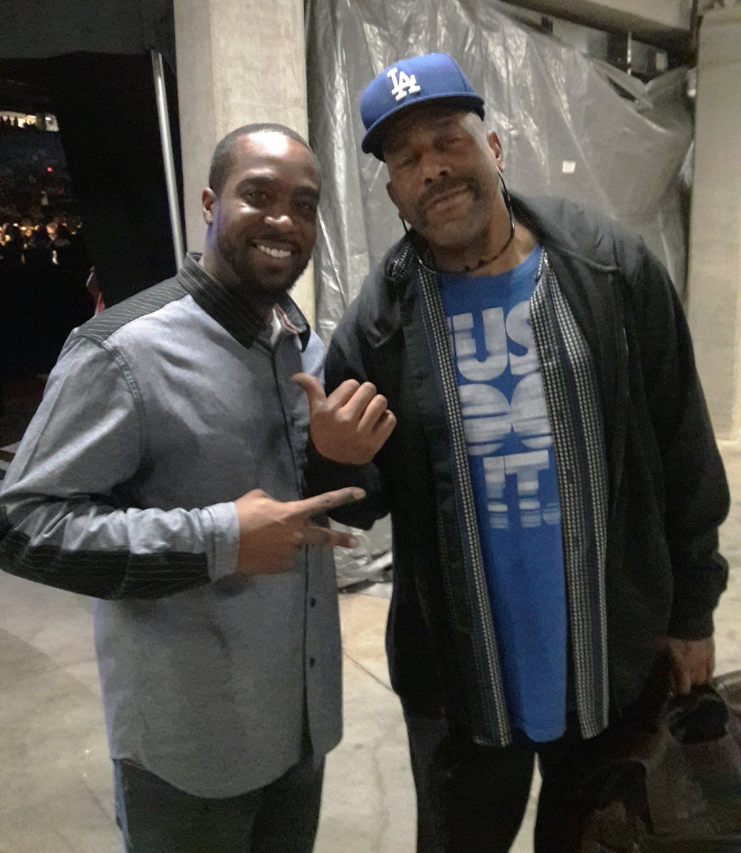 XclusiveEnt_'s tweet photo. Run into West Coast Legend @RapperToneLoc at Back To The 90's Concert in Reading PA #toneloc #xclusiveent https://t.co/ivKIxor9o6