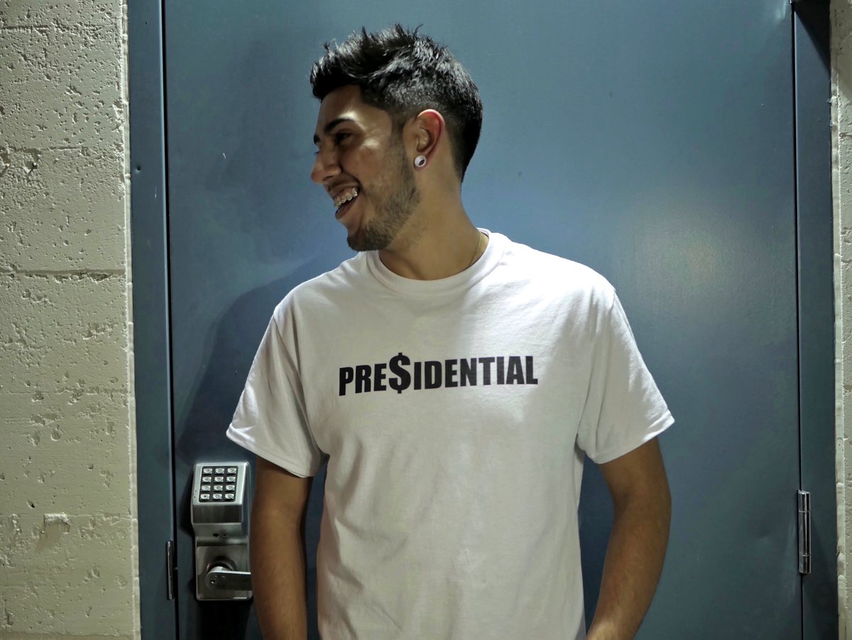 Get your PRE$IDENTIAL Chest logo Tee's for the warm weather coming up! $20
(Also come in black) DM us for orders, details and questions 💲