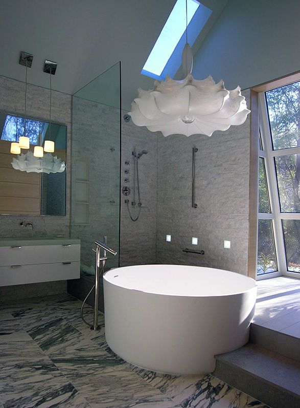 KNGconstruct's tweet image. Thassos #marble walls, large free standing tub, and a walk-in #shower makes up this unique #bathroom in Purchase.

kngconstruction.com/property/purch…