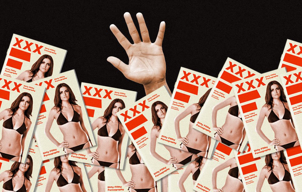 MensHealthMag's tweet photo. This man was killed by his 6-ton porn collection: https://t.co/lebfwipzkc https://t.co/ZVBGXTsYrG