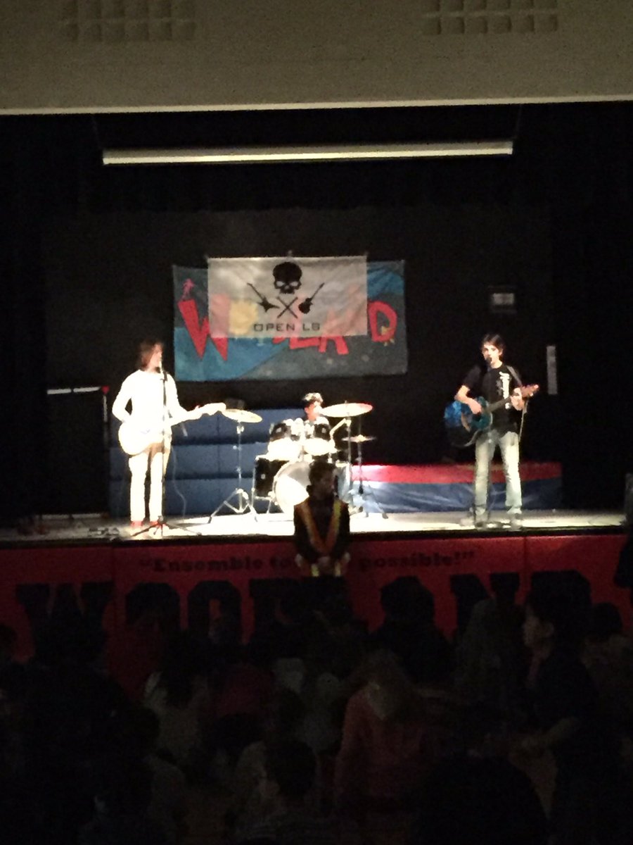 Open L8 student fundraiser rockin it out at Woodland.