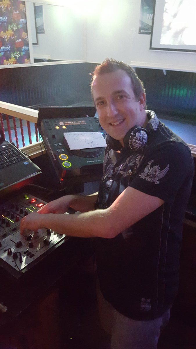 RHAycliffe's tweet photo. Retro at the Roundhouse is brought to you by @Baz_Johnson until 2am! Come on down and enjoy yourself #NewtonAycliffe https://t.co/xSYAkEPJfa