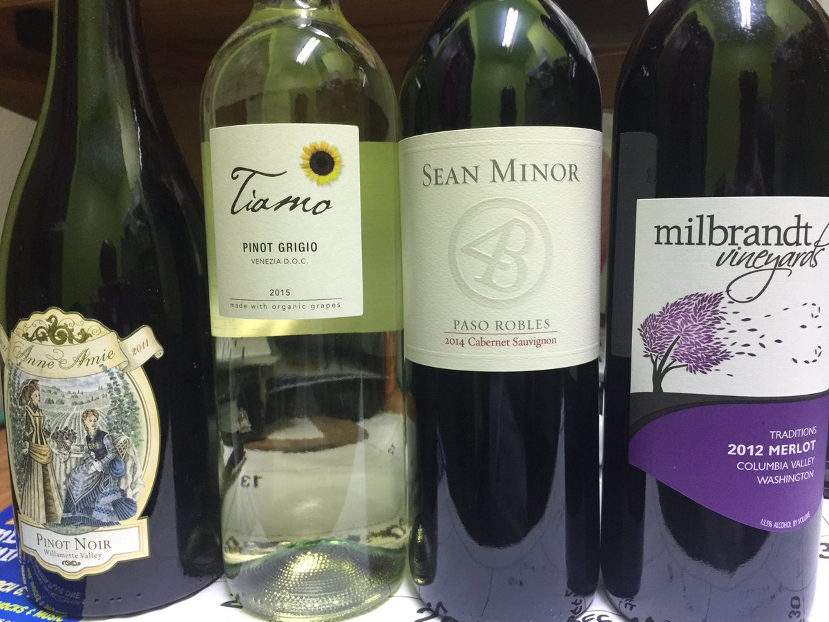 frmrstablecafe's tweet photo. Half pricebottles of wine tonight! 5-9pm #organic #biodynamic #dinnerattheTable https://t.co/WMXAaC2O5N