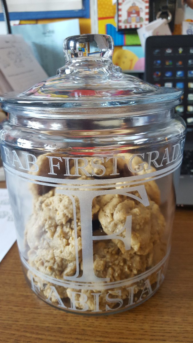 Mrsfabsclass's tweet photo. Best Gift EVER!! #FabFirstGrade https://t.co/bc3ZBIDheJ