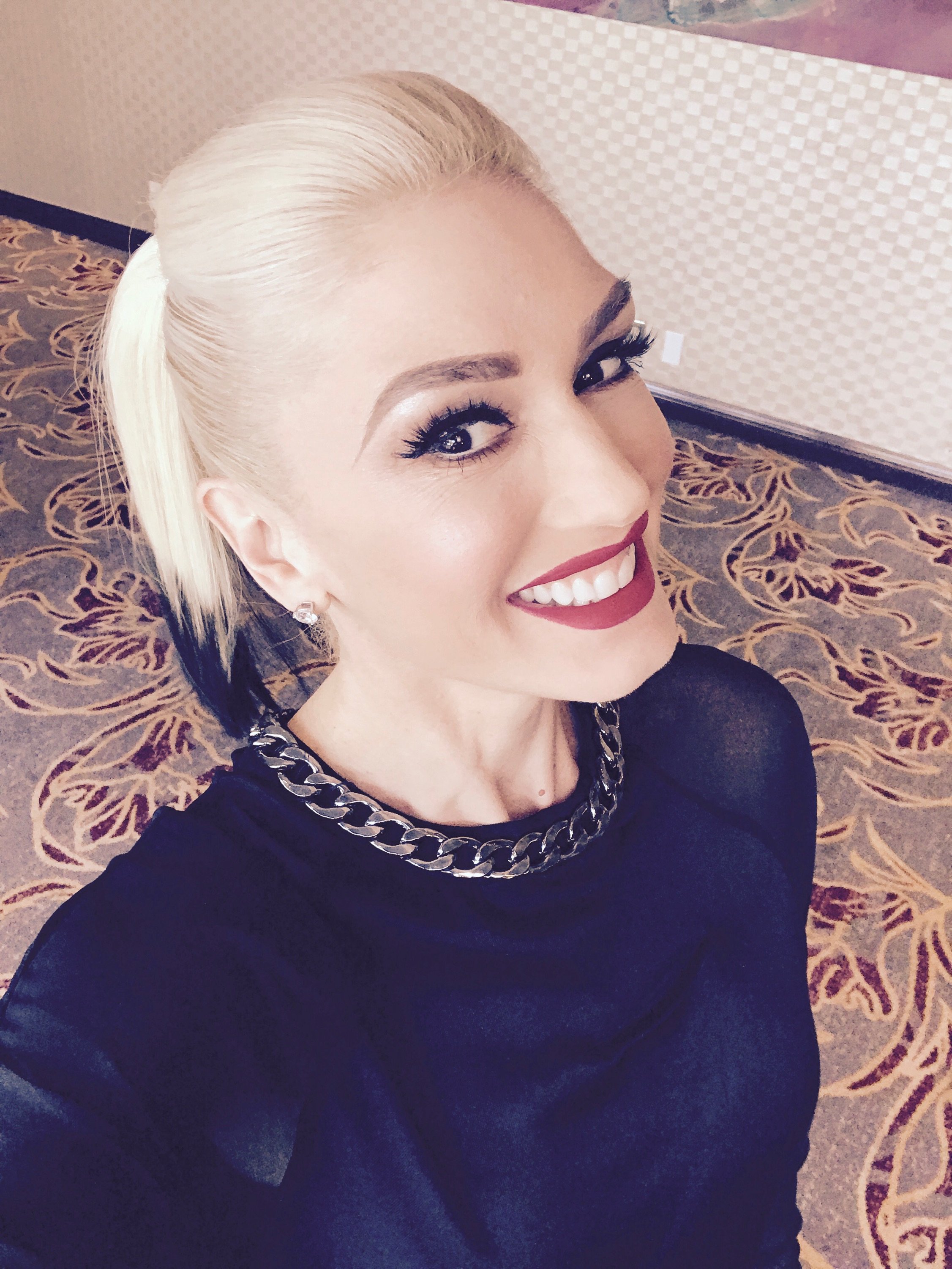 Gwen Stefani on X: "My #LoveIn3Words -- Truth ❤️ God ❤️ Family --  #theloveproject2017 @revlon https://t.co/ohy5wMpKMG" / X