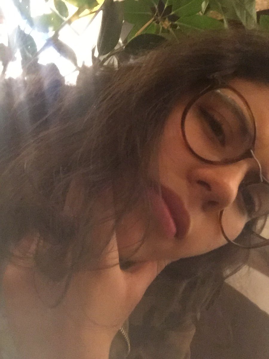 paulinalunaa's tweet photo. Mi cara ayer era esta en todo https://t.co/LFdDGNWF2F