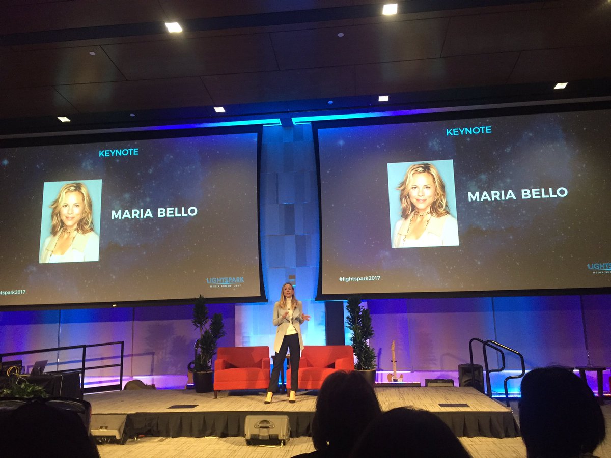 GreenmontMusic's tweet photo. Maria Bello the boss #lightspark2017 https://t.co/0L9uJYRla7