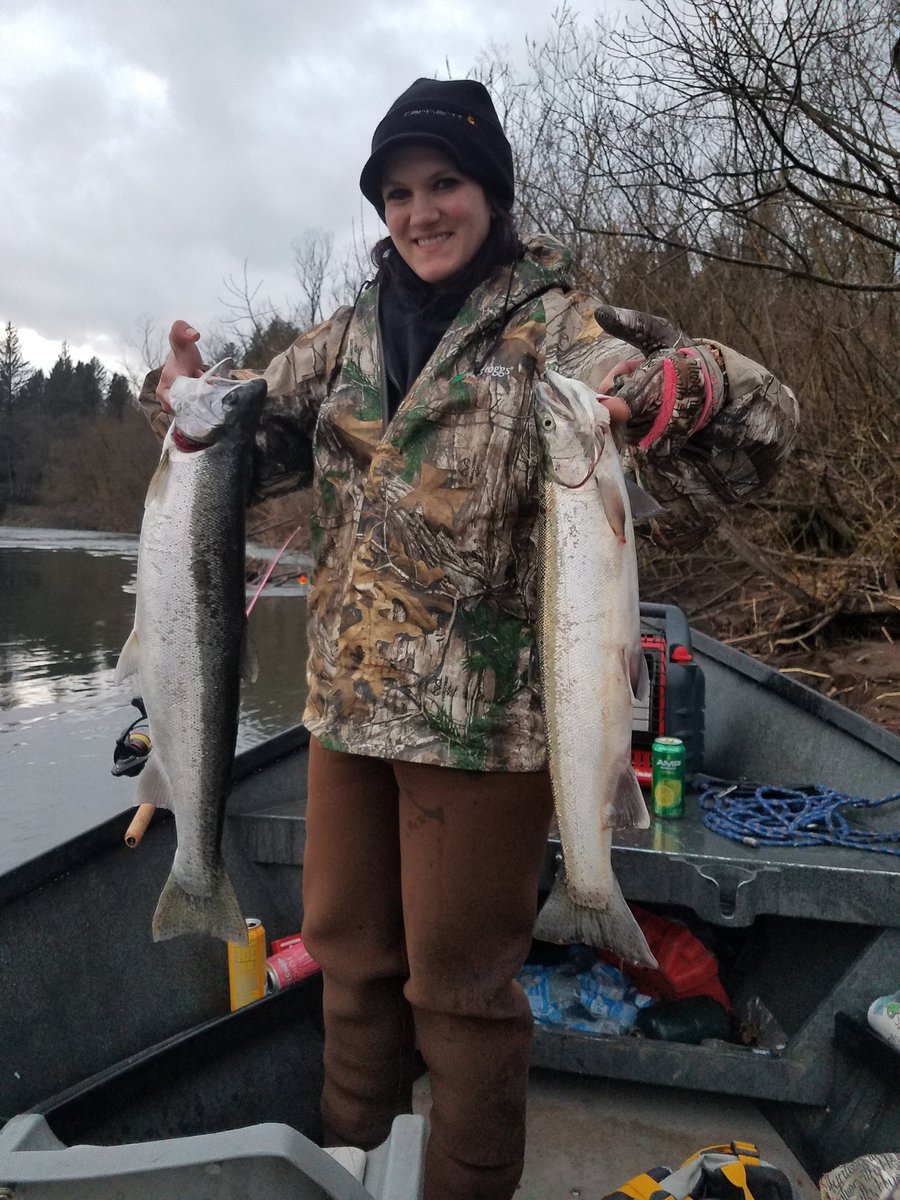 Schmidtys_Guide's tweet photo. Fishing is still great! Call today to book your trip for Winter Steelhead 😀 503-939-8439 #schmidtysguideservice #fishing #guidedfishing https://t.co/IKTb8KTCPn