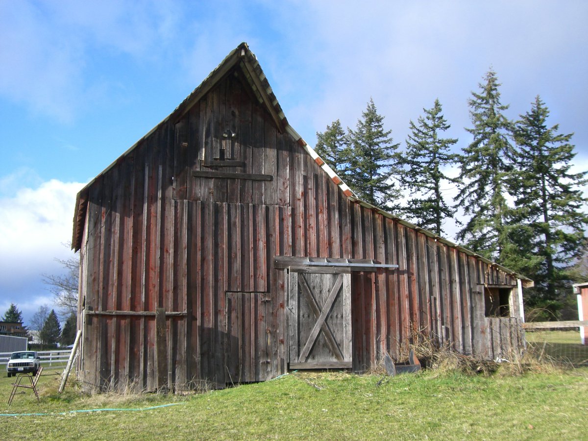 4Culture's tweet photo. Don't call it a comeback: #BarnAgain returns! Get funding for preservation work on your historic King County barn https://t.co/u9wJoouUXL https://t.co/efAfeW7aQG