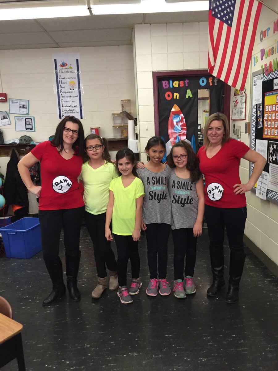 koenigd17's tweet photo. Read Across America twin day with Mrs. Koenig and Mrs. Doherty. #isd109chats #DrSeuss @WilkinsISD109 https://t.co/Gb4A6M2vlx