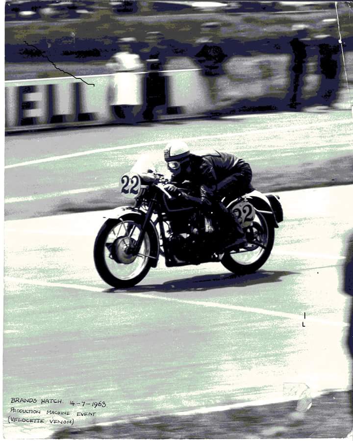 @stevencordall @turnertech_carl my dad bought the ex Pat Wise Velo, 500 Thruxton, had success in production racing with it!