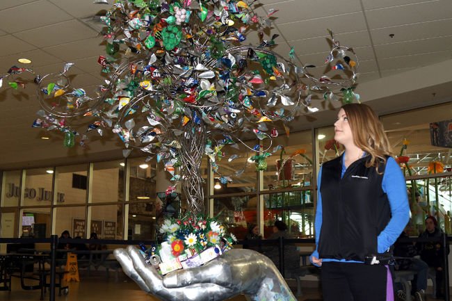 Bernd Manz (@berndmanz) on Twitter photo Unique sculpture promotes recycling @EastlinkCentre @recyclePlus <a href="/aquateradotca/">Aquatera Utilities</a> #gpab <a href="/GPHeraldTribune/">Daily Herald Tribune</a> dailyheraldtribune.com/2017/03/02/uni… Unique sculpture promotes recycling @EastlinkCentre @recyclePlus <a href="/aquateradotca/">Aquatera Utilities</a> #gpab <a href="/GPHeraldTribune/">Daily Herald Tribune</a> dailyheraldtribune.com/2017/03/02/uni…