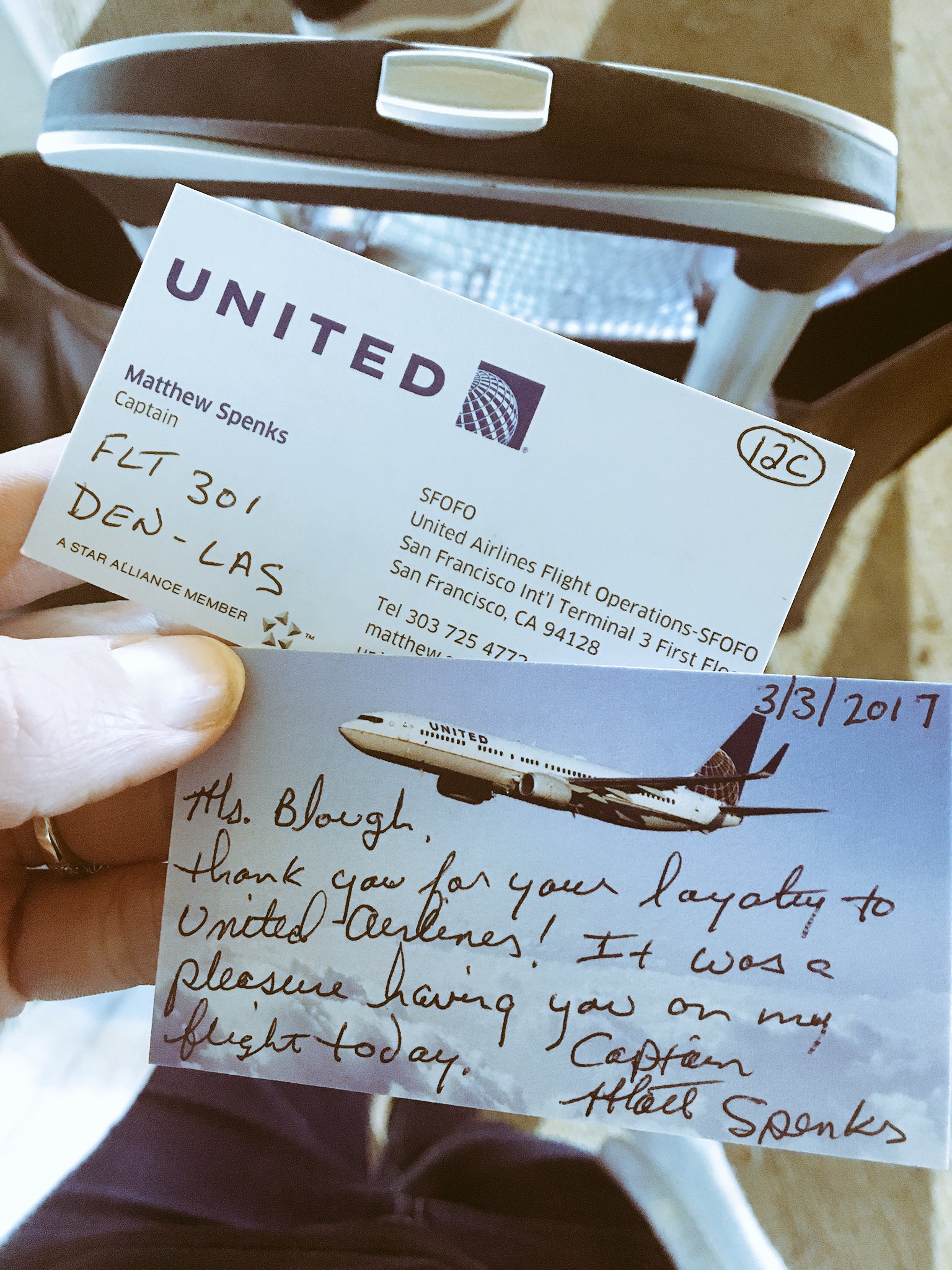 Amanda Baida No Thank You Captain Spenks From United Flight 301 Made My Day Itsthelittlethings Appreciate The Safe Journey T Co Ezmnk4xfa6 Twitter