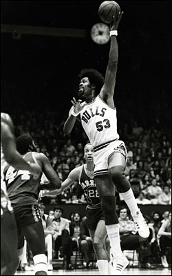 LebronCalc's tweet photo. On Mar 3, 2013 vs @nyknicks @KingJames played 43min &amp; passed Artis Gilmore (29,685) on NBA MIN List #StriveForGreatness #LebronCalculator https://t.co/xDDyf7bBVf