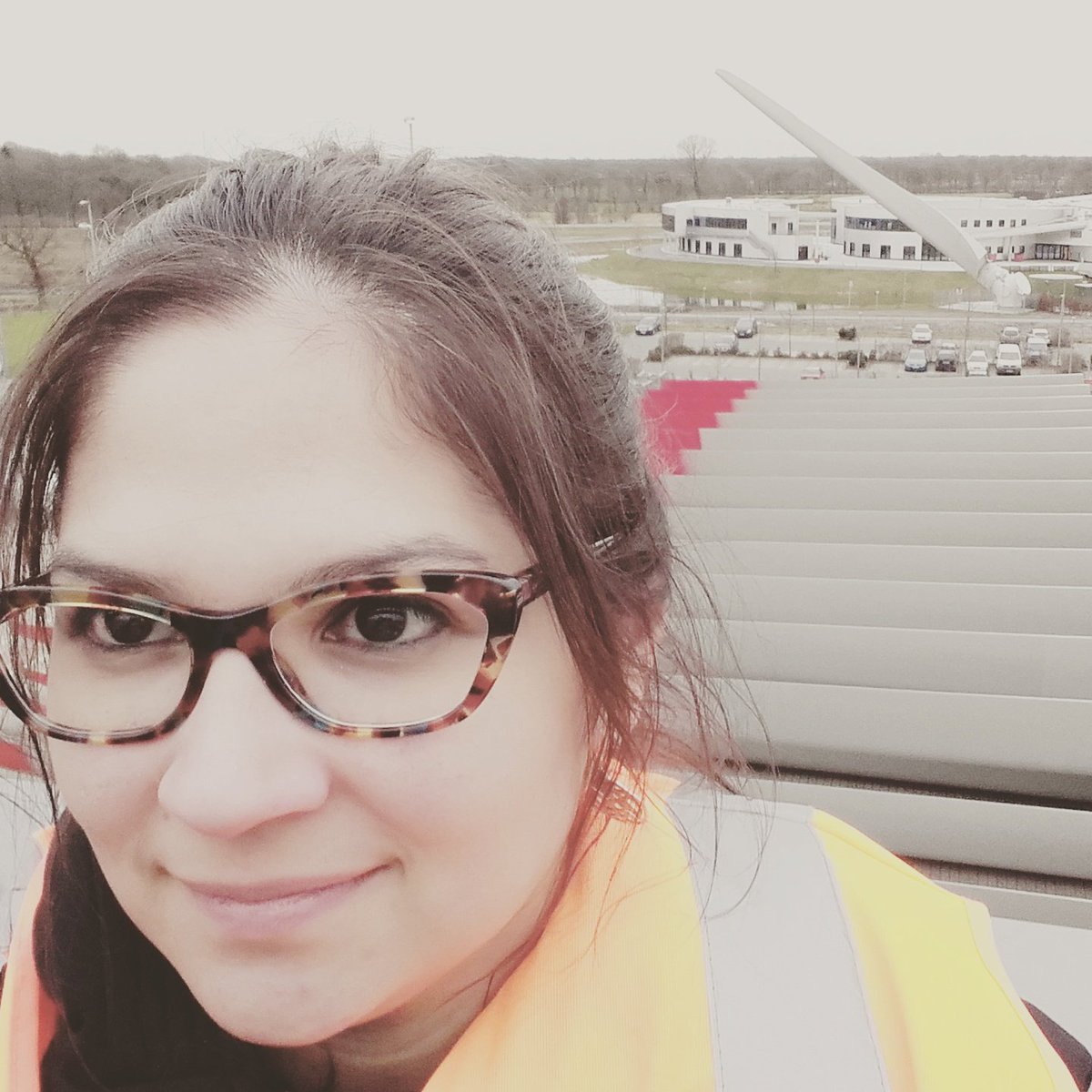 ZataraZetian's tweet photo. Blades in storage <3 #Windenergy #Enercon #Hyperpodx #power https://t.co/WrQHUVLLiD