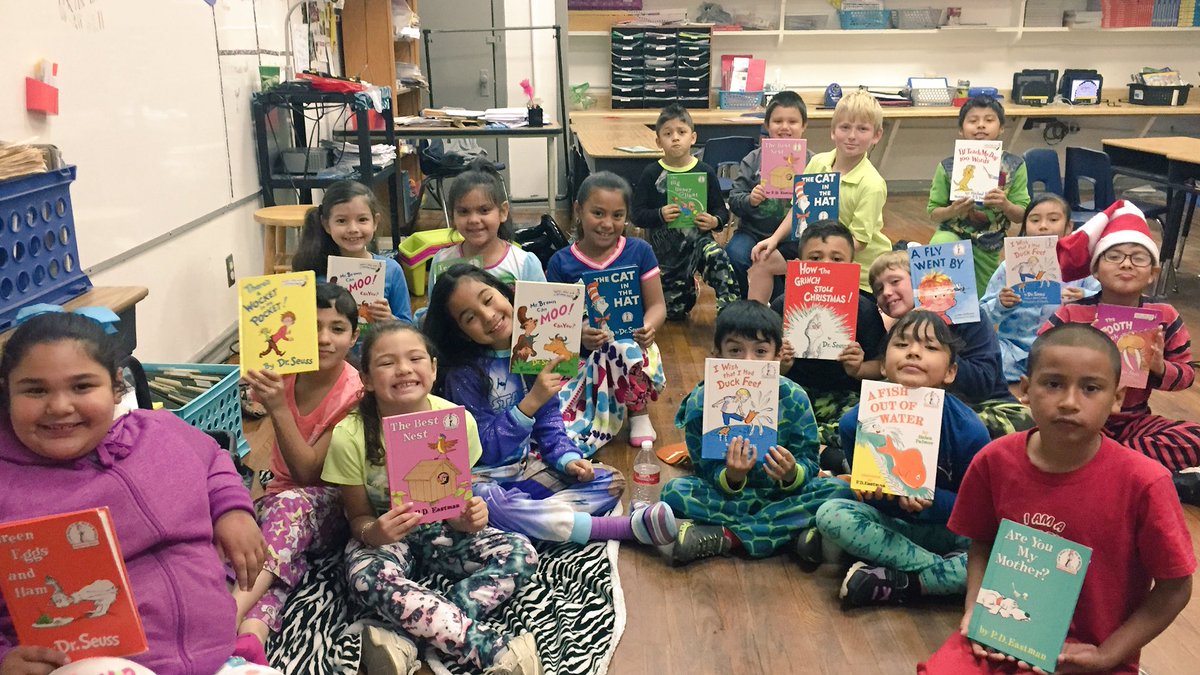 MsRogersNSE's tweet photo. Had a great day reading and celebrating #DrSeussBirthday #march17nse https://t.co/LhDAtcaeTE