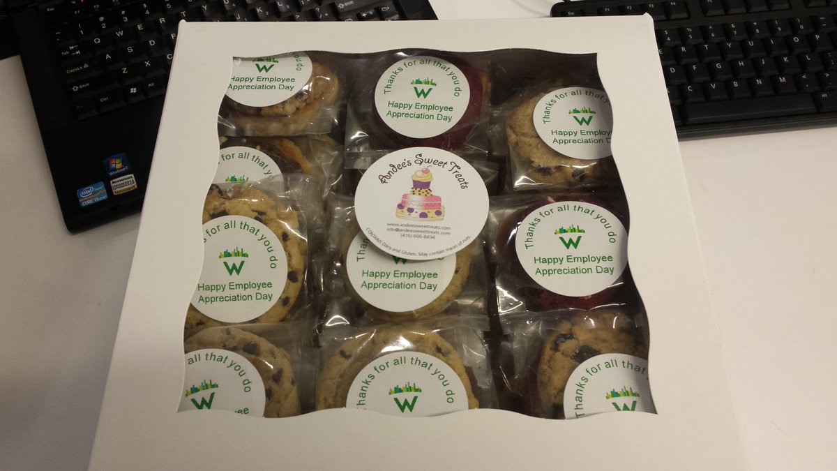 WorkopolisLife's tweet photo. How did you celebrate Employee Appreciation Day? Thanks @AndeesSweet @CookieStefanie for getting this together! #employeeappreciationday https://t.co/cE71GCFQPQ