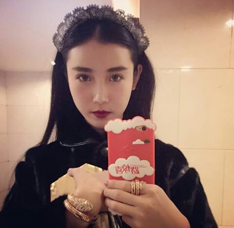 lyramei_ofcl's tweet photo. why so serious? https://t.co/S317mDe9gc