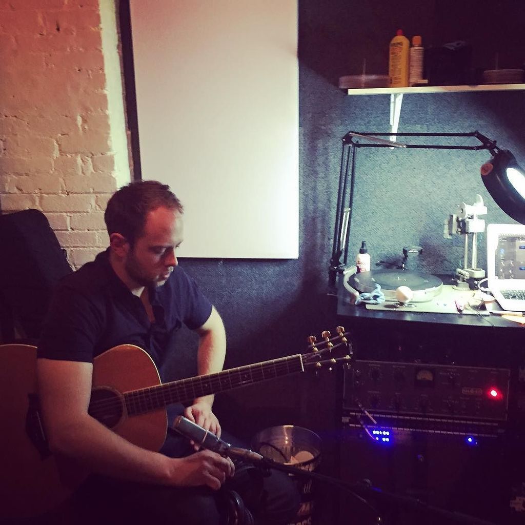 isabllamarriott's tweet photo. Loved our #recordingsession with #leestavall #officesessions today! #directtovinyl #onetak… https://t.co/Iob8x2wZVV https://t.co/mvk2Xl1T91