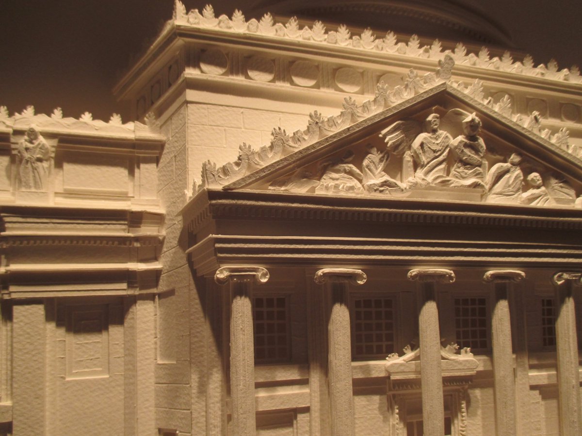 Christina Lihan tweet media