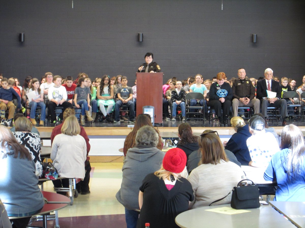 <a href="/EMESMustangs/">EastMont Elementary</a> Congratulations 5th graders on graduating DARE!