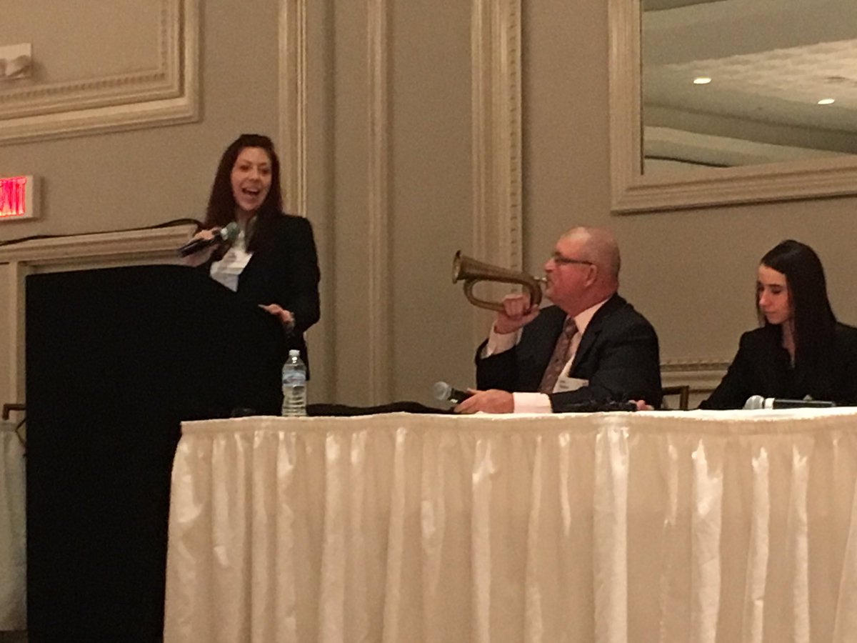 IPELRA's tweet photo. Oh no! You've gone over your 2 minutes Kelly Coyle! #ILELS17 @_CBSLLP https://t.co/BU1yRdl8d3