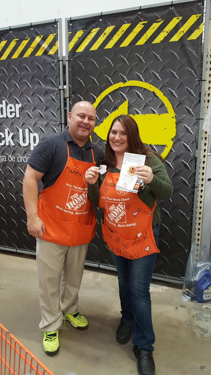mrjrodriguez_m's tweet image. Congrats Brittany on your Platinum award @ your 1 yr anniversary. Keep up the great work. @RuskMitch @ConstantinoJoey @Mp960G @