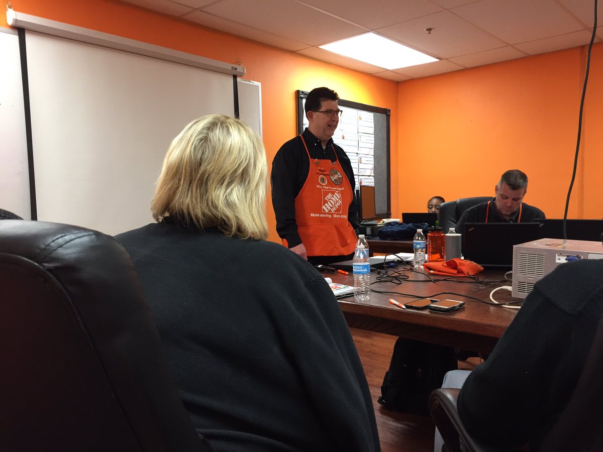Inspiring meeting with Wayne leadership trainer district 136 <a href="/westasheville/">David Wall</a> <a href="/BobbyBoaenTHD/">Bobby Boaen</a> #trendingorange thank you for taking the time