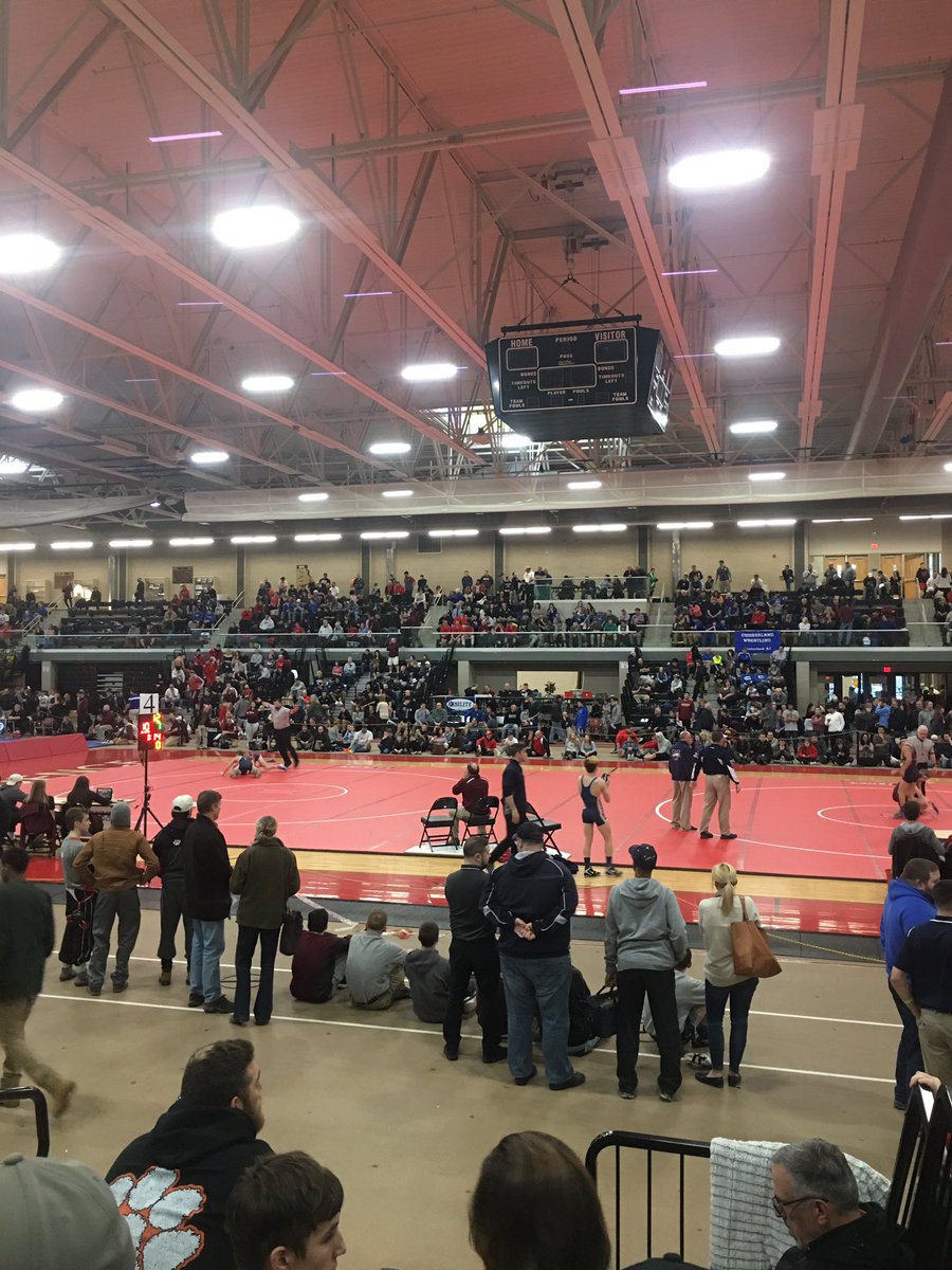 BHS_Pin_To_Win's tweet photo. Opening round of the New England's. Dan Greaney 220 representing @BedfordBucs  Good Luck Dan https://t.co/0M1M1WwEgf