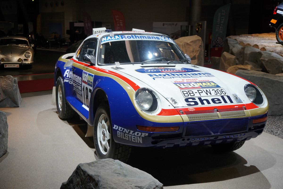 UNA JOYA!!! #Porsche959 #ParisDakar ahora si <a href="/PorscheMexico/">Porsche de México</a> lo sacó del museo, es una pieza muy rara e importante para la casa de #Stuttgart