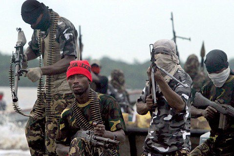 PVeMagazine's tweet photo. SA Xenophobic attacks: Nigerian Militant group threaten MTN, Shoprite, DSTV others https://t.co/hLbAWDIrWQ https://t.co/Of9VgTCaTw