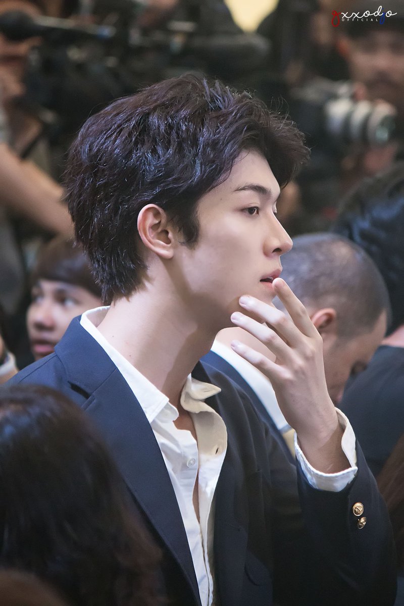 GxxodJoOfficial's tweet photo. 170303 รูปมุมข้าง...ไม่ใช่ข้างขวานะ แต่ข้างๆหัวใจ แฮ่~ 😜❤️ @gxxod4 #ก็อตอิทธิพัทธ์ #GxxodJoOfficial https://t.co/TKwxqnKXpL