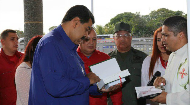 Hard2Pretty's tweet photo. https://t.co/DAX3f0VUZN Maduro inaugura Hospital con el nombre de la madre de Diosdado Cabello https://t.co/hafhZ6Cpgp https://t.co/Cv9aRE2UoY