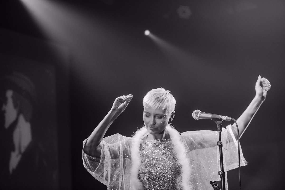 nussymusic's tweet photo. MELB PALZ 💁🏼 If u missed me last week (or wanna do it again 😜) I'm opening 4 @Asta_world TONIGHT 8:15pm @TheToffInTown 🌟 
📸 @NicolAlycePhoto https://t.co/QRDWcLdn6W