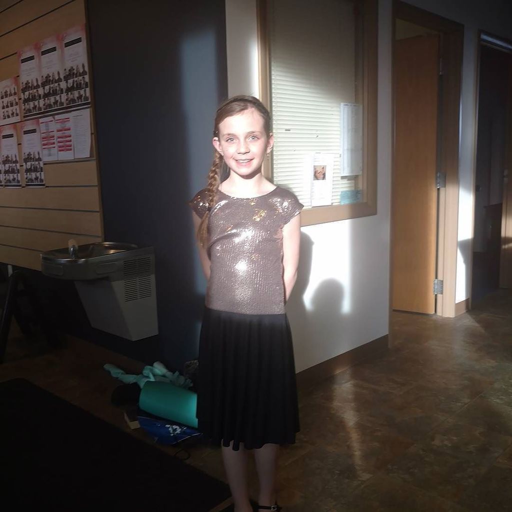eric_hoffman's tweet photo. My date for tonight's daddy daughter dance. #goodlookingkid #luckydad https://t.co/Bi3KuUT5mw https://t.co/9VEXQenwld