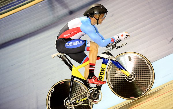 Another🏅for Canada's <a href="/TristenChernove/">Tristen Chernove</a> in the Men's C2 3km IP #Paracycling2017