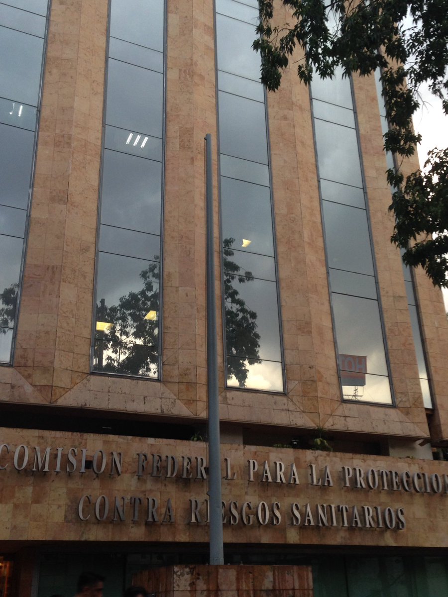 VigilaTuCiudad's tweet photo. Adquisición edificio central @COFEPRIS #DatosEnLaCalle @TPresupuestaria (Desde 2002 se adquirió este inmueble, costo 315millones) https://t.co/wsOOuVqW8S
