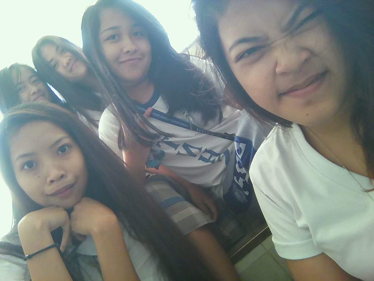desireejavier19's tweet photo. BestFriends 😍😘 https://t.co/DjP4wvLqkm