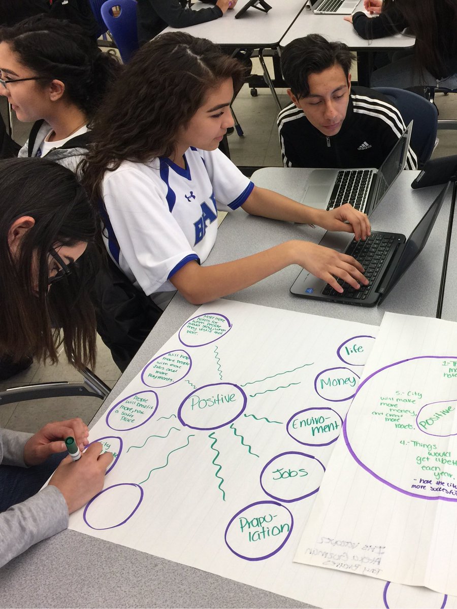 oso_new_tech's tweet photo. To frack or not to frack? 🤔 let's think on it... #osonewtech #bowiebears #iamepisd #newtechnetwork https://t.co/OPAqzTFh49