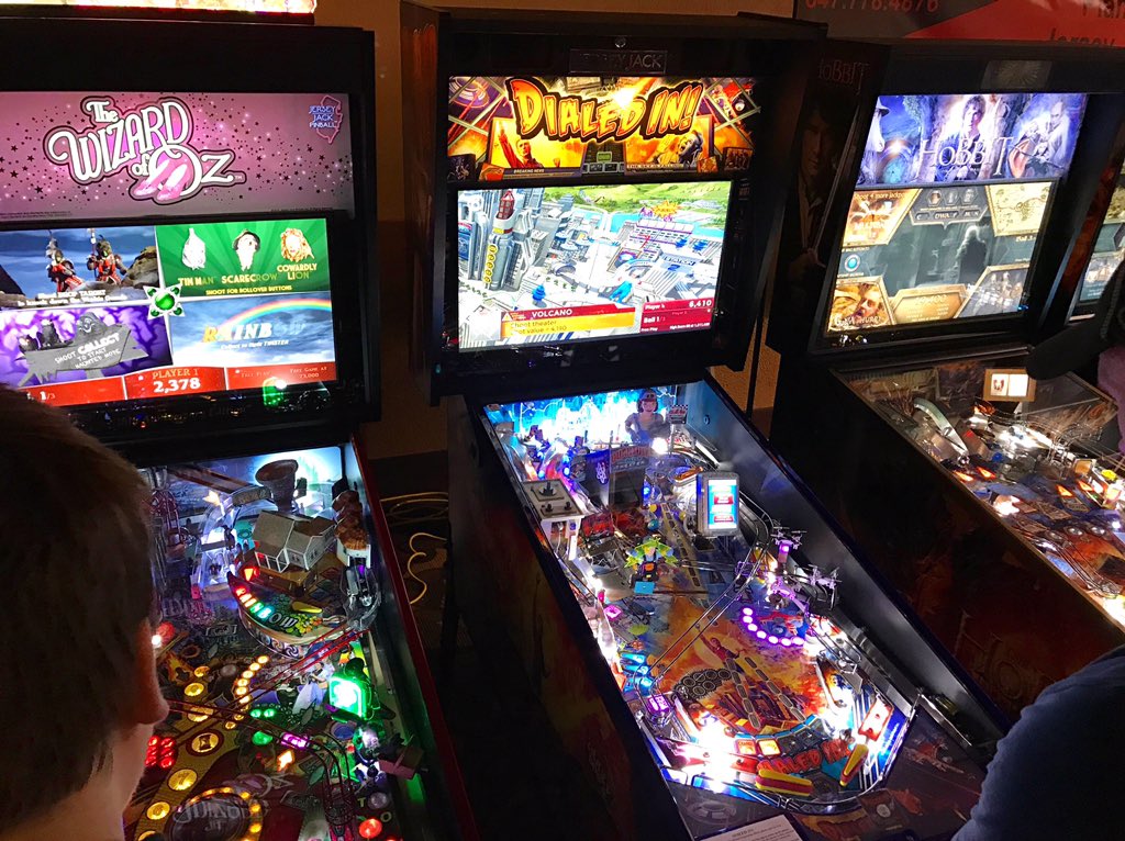 Well isn't that a pretty lineup 🌪🚀💥#jerseyjackpinball #wizardofoz #dialedin #hobbit #pinball @louisvillearcadeexpo