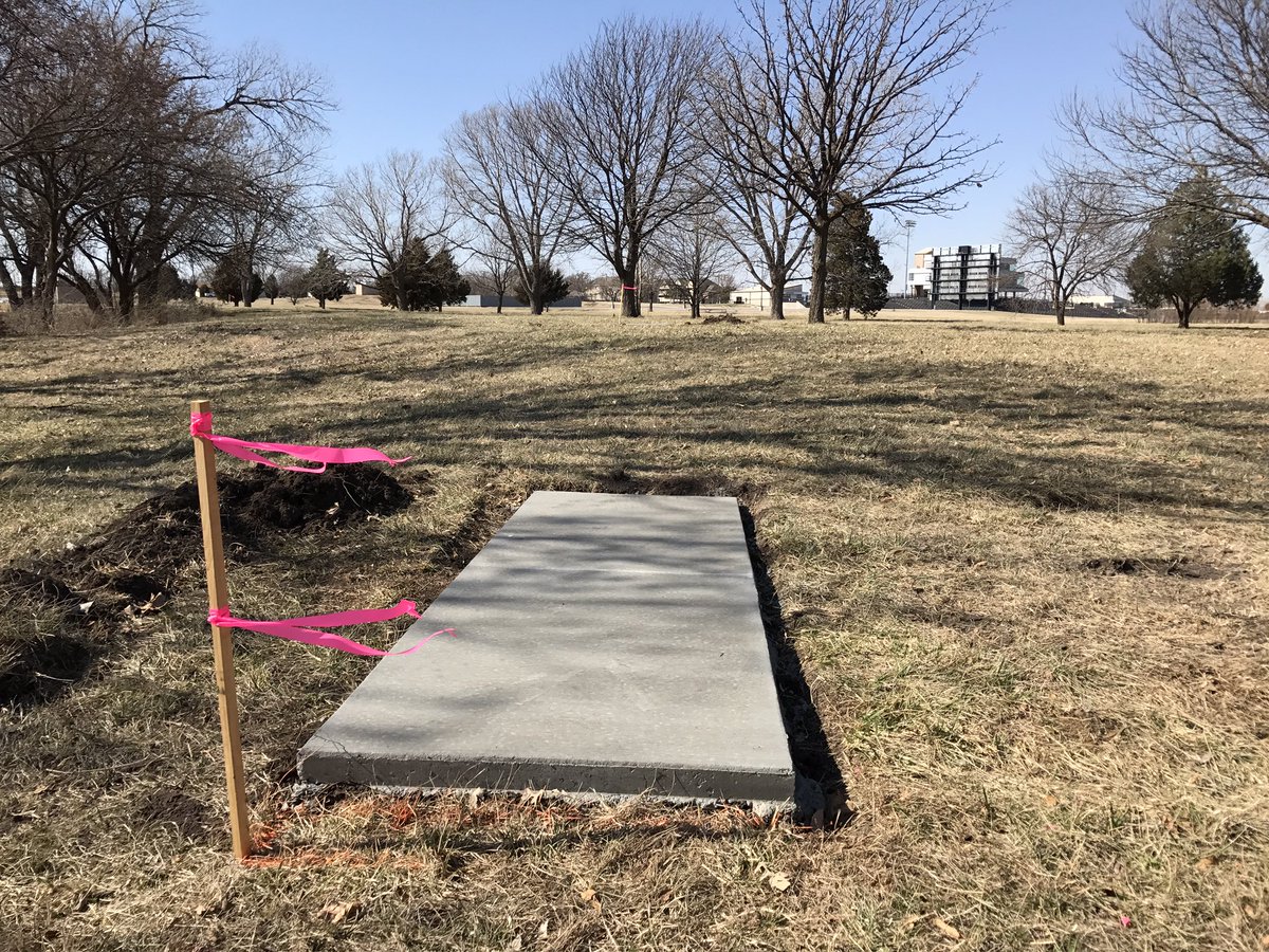 EricMcCabe11674's tweet photo. Concrete Tees are installed in El Dorado! #EMACdesign #BeDynamic https://t.co/IOYcBdVUT2
