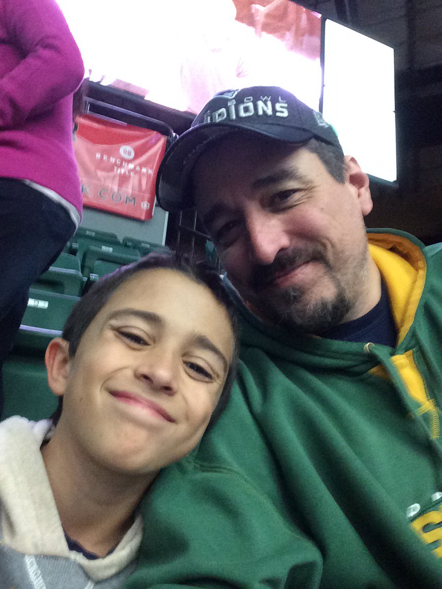 CptShinyPnts's tweet photo. Catching some hoops with my boy! Go Legends #bbvalegends https://t.co/oXlKtrgnph