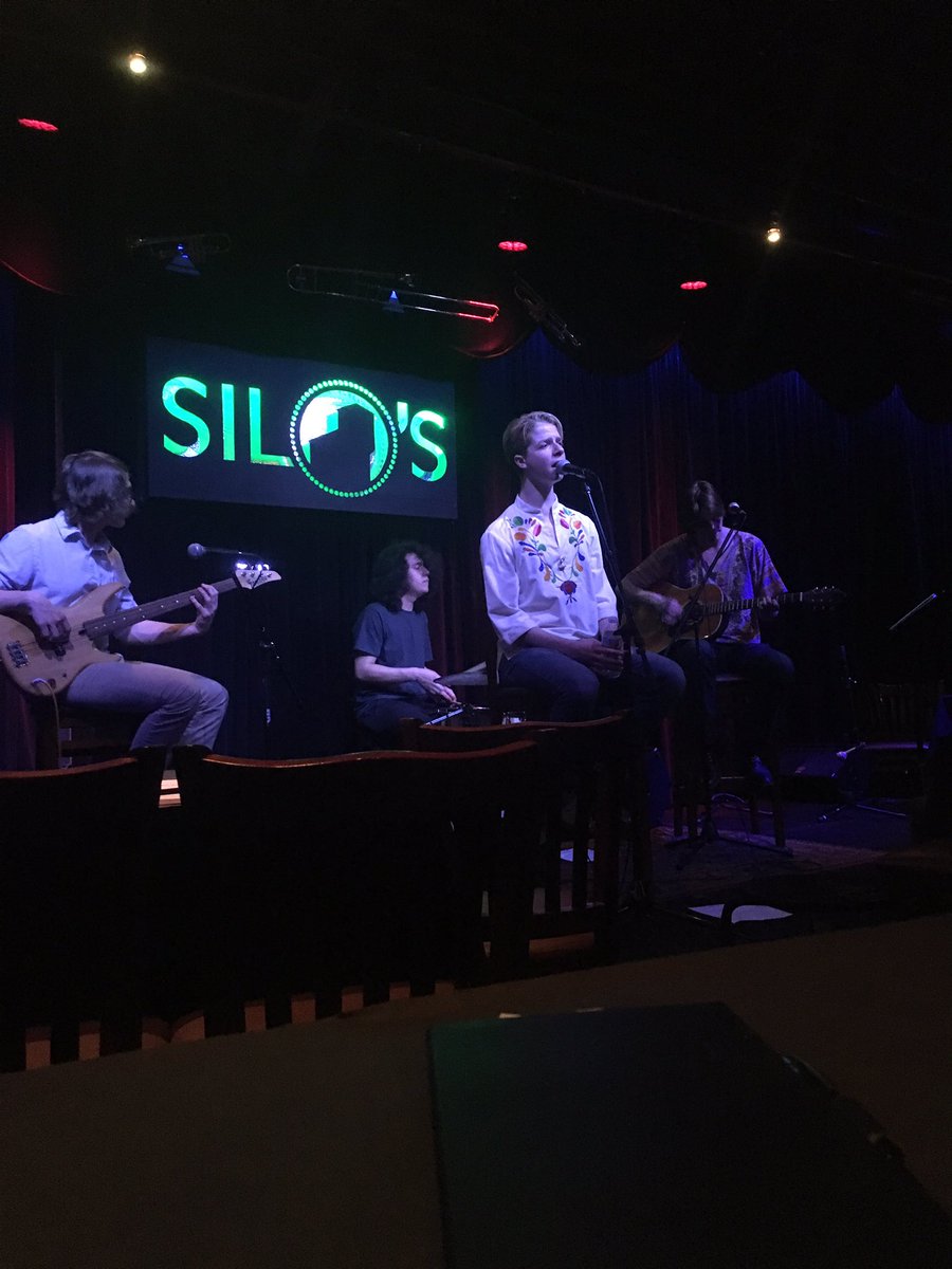 stssluts's tweet photo. @SecureTheSun at their acoustic show last night!! luv our boys!! https://t.co/2eTQwgU62J