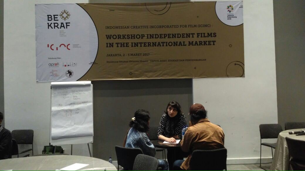 makassarscreen's tweet photo. Senang melihat tim #seascreenlab2016 berada di Jakarta melanjutkan proses pitching dgn 2 produser internasional. https://t.co/TI1bIieMT0