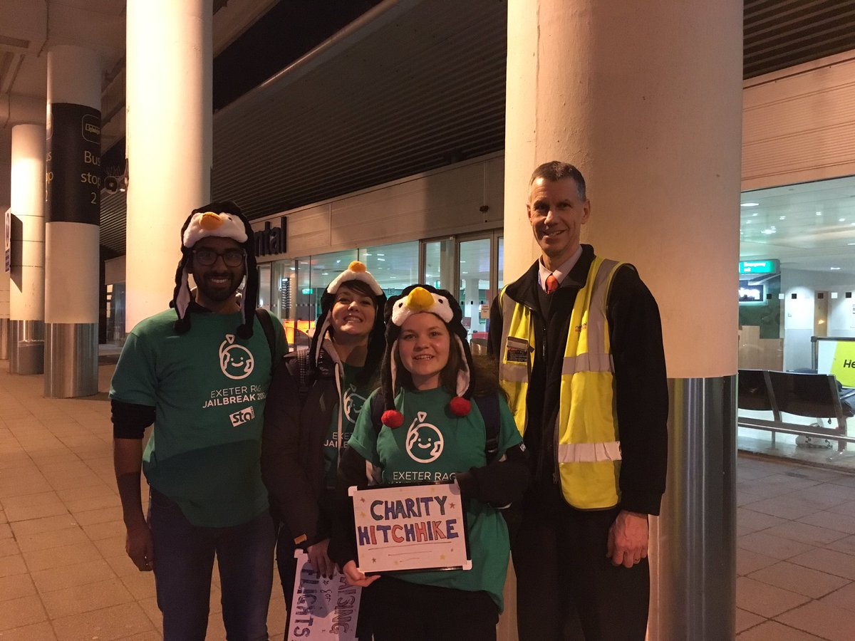 EXEPenguins's tweet photo. Our coach driver Kevin who kindly took us from London Victoria to Gatwick for free! #ExeterJailbreak @nationalexpress https://t.co/fF9rSdT9JB