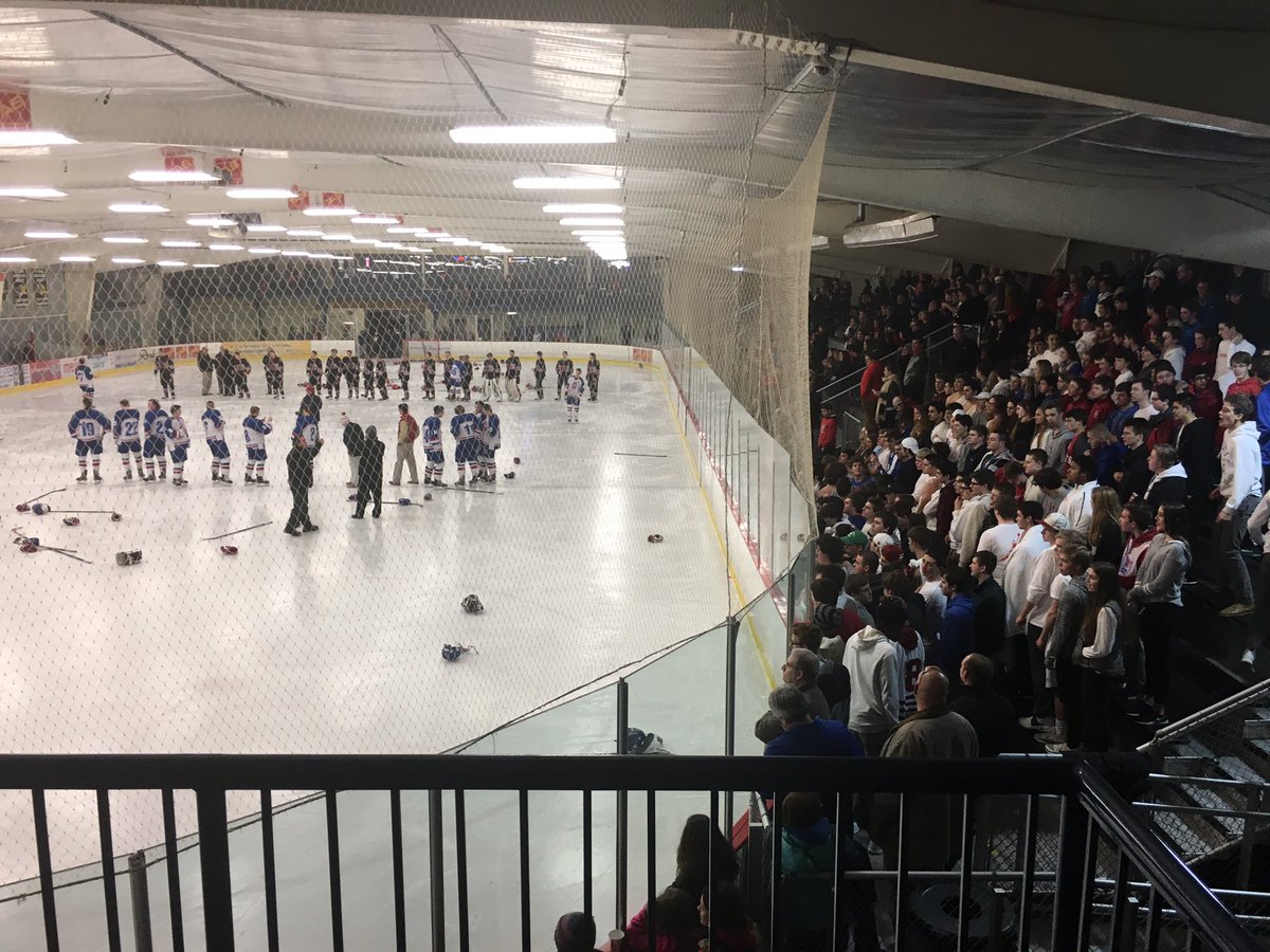 eaz824's tweet photo. #GoKnights #BCSNnation #states #thirdtimeinarow https://t.co/0ukP1pxJmV