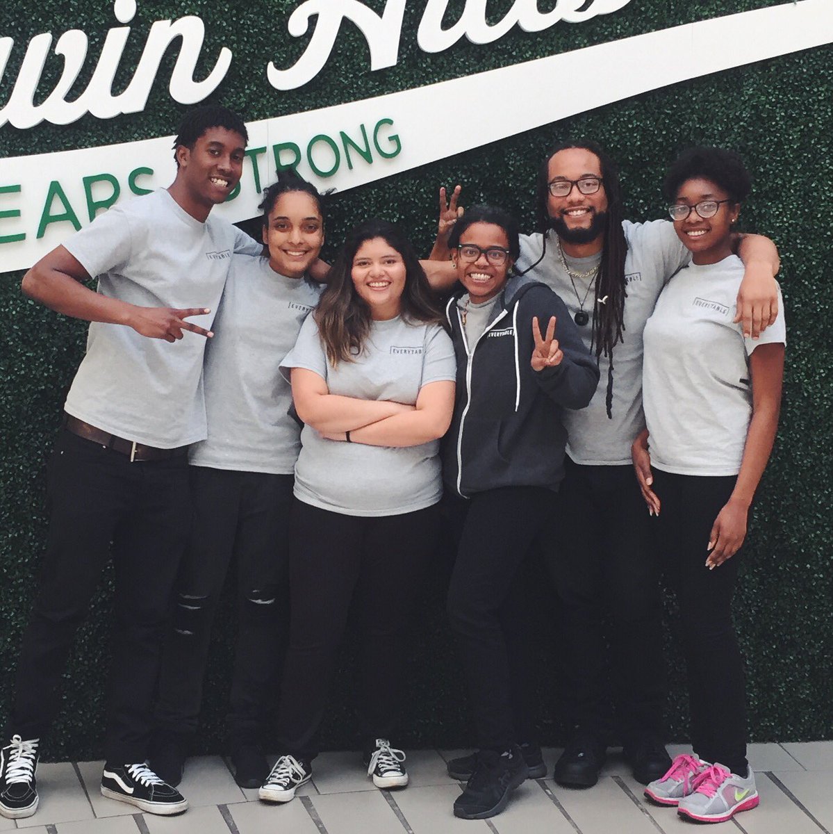 foreverytable's tweet photo. We're ready for you! See you tomorrow for our Baldwin Hills Grand Opening at 11am! 🎉#everytableBHC #everybodyeveryblock #letsdothis https://t.co/iq6jm7rtGj