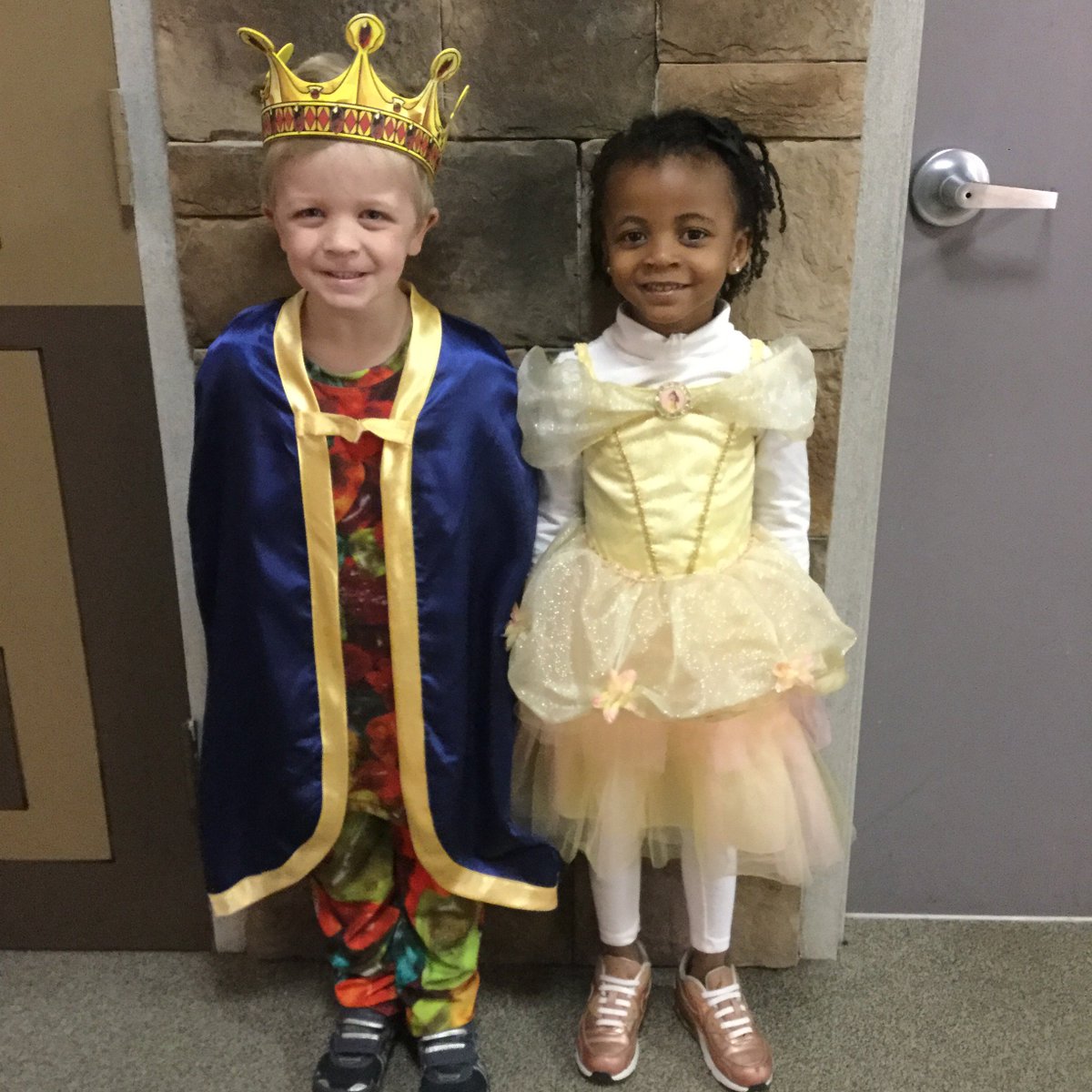 GACLSams's tweet photo. My Royal K4 Students.  GACS Fairy Tale Dress-Up Day 2017 #welovefairytales #gacelem https://t.co/0X9ntyTqT6