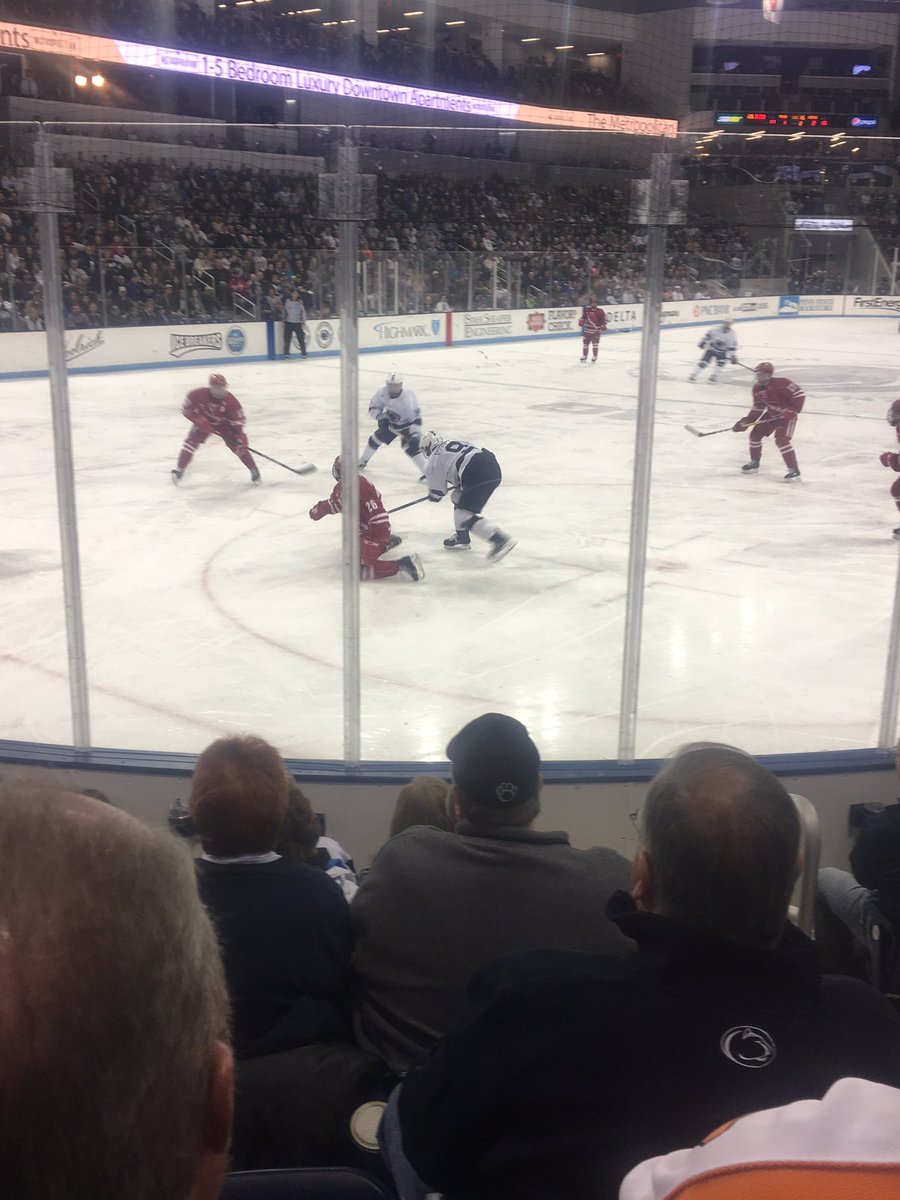 lee2much's tweet photo. PSU Hockey! #hockeyvalley https://t.co/KRkpvRFhou